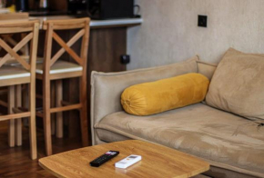 Newly Renovated Stylish 1BR Apartment For 4